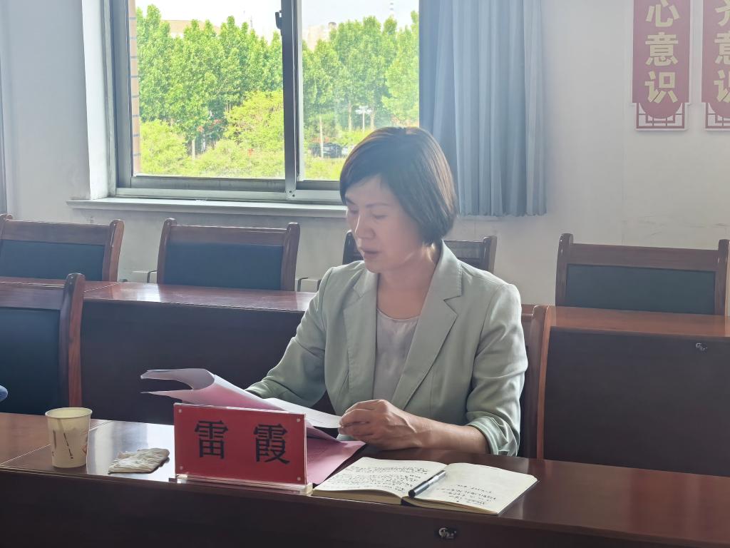 单人照.jpg